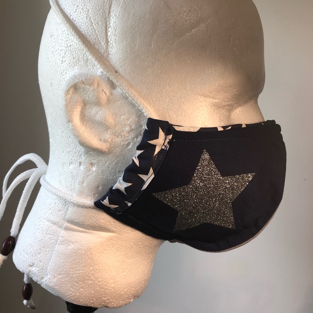 🤠 Howdy Cowboys ! NWOT. Filter washable mask.